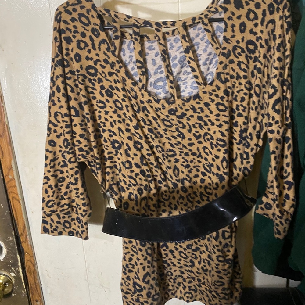 Leopard blouse - Picture 3 of 3